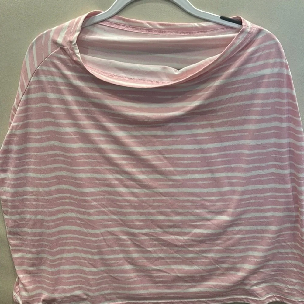 Tahari baby multi use cover pink white - Picture 3 of 3